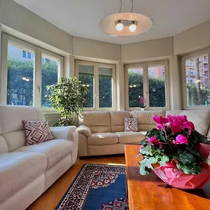 https://bergamoinhouse.italymilanhotels.net